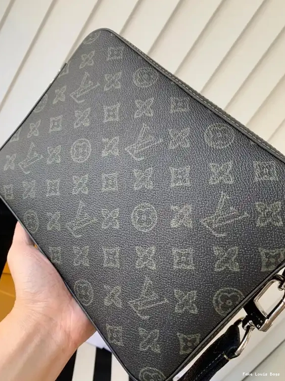 Repzbay TRIO LOUIS MESSENGER VUITTON 0512